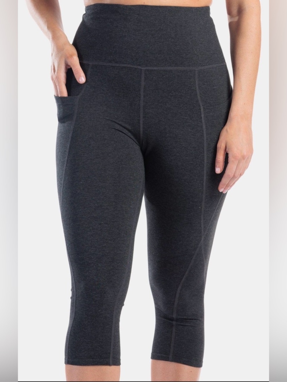Avia Capri Leggings Women’s Size L Gray High Waist Athletic Wear Cropped Yoga
